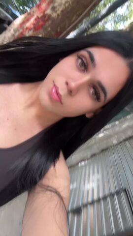 Alexa B