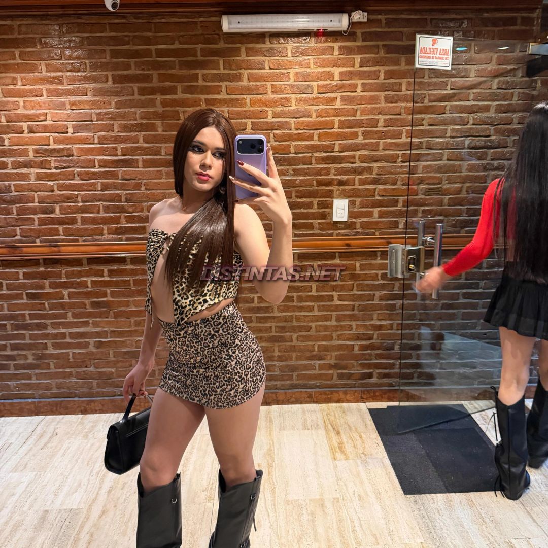 Alexa B