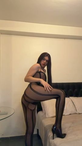 Alexa B