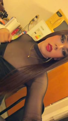 Alexa B