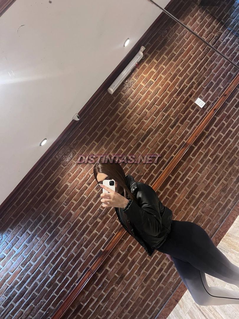 Alexa B