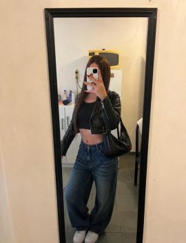 Alexa B