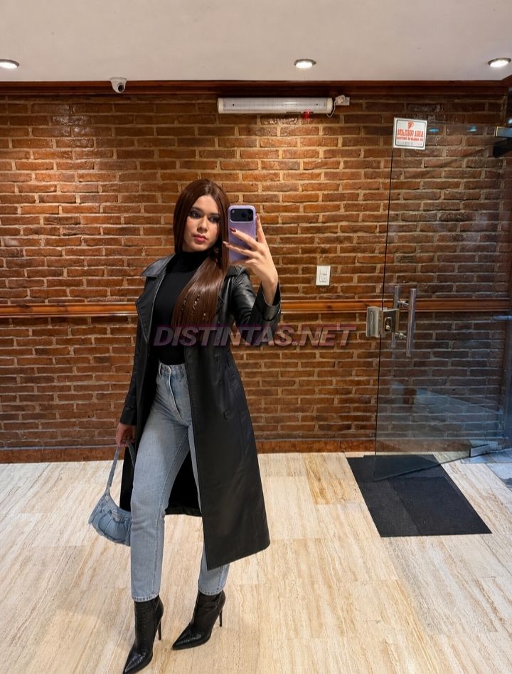 Alexa B