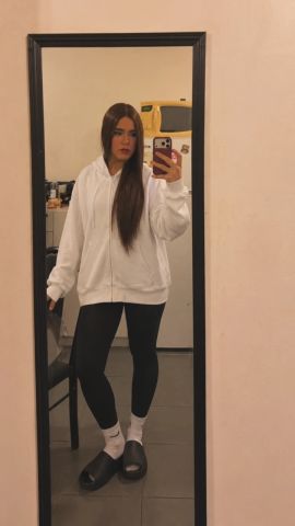 Alexa B