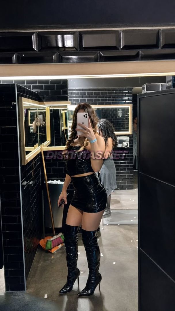 Alexa B