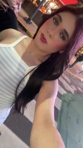 Alexa B