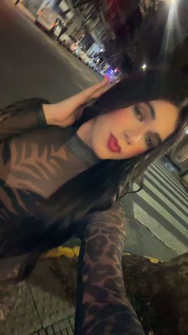 Alexa B