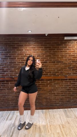 Alexa B