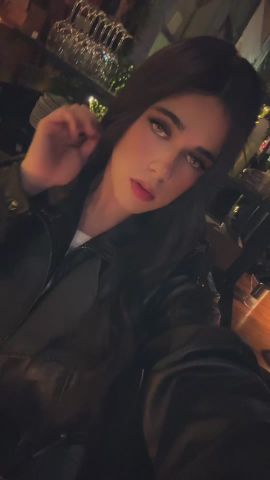 Alexa B