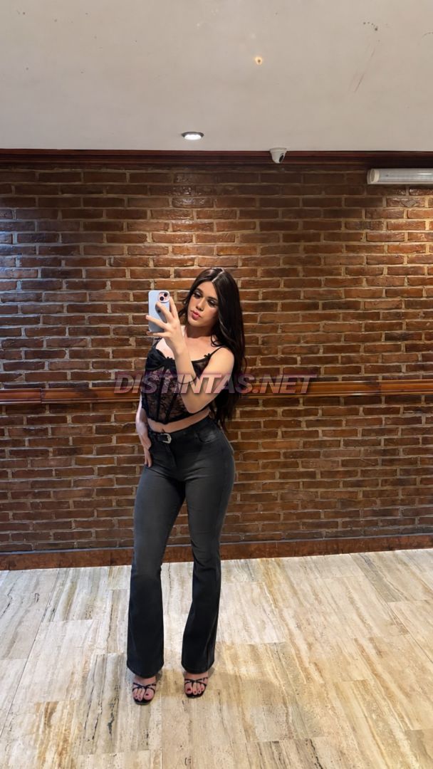 Alexa B