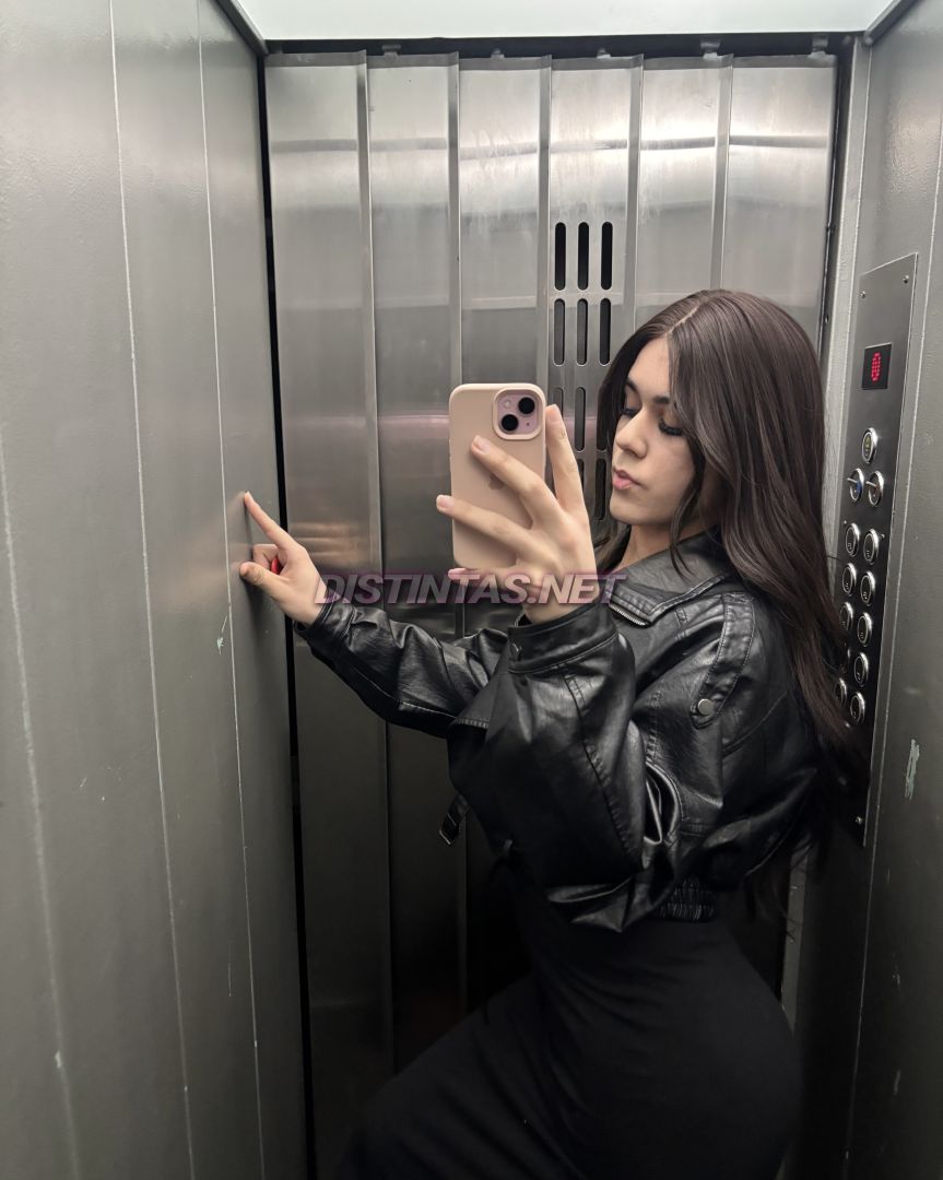 Alexa B