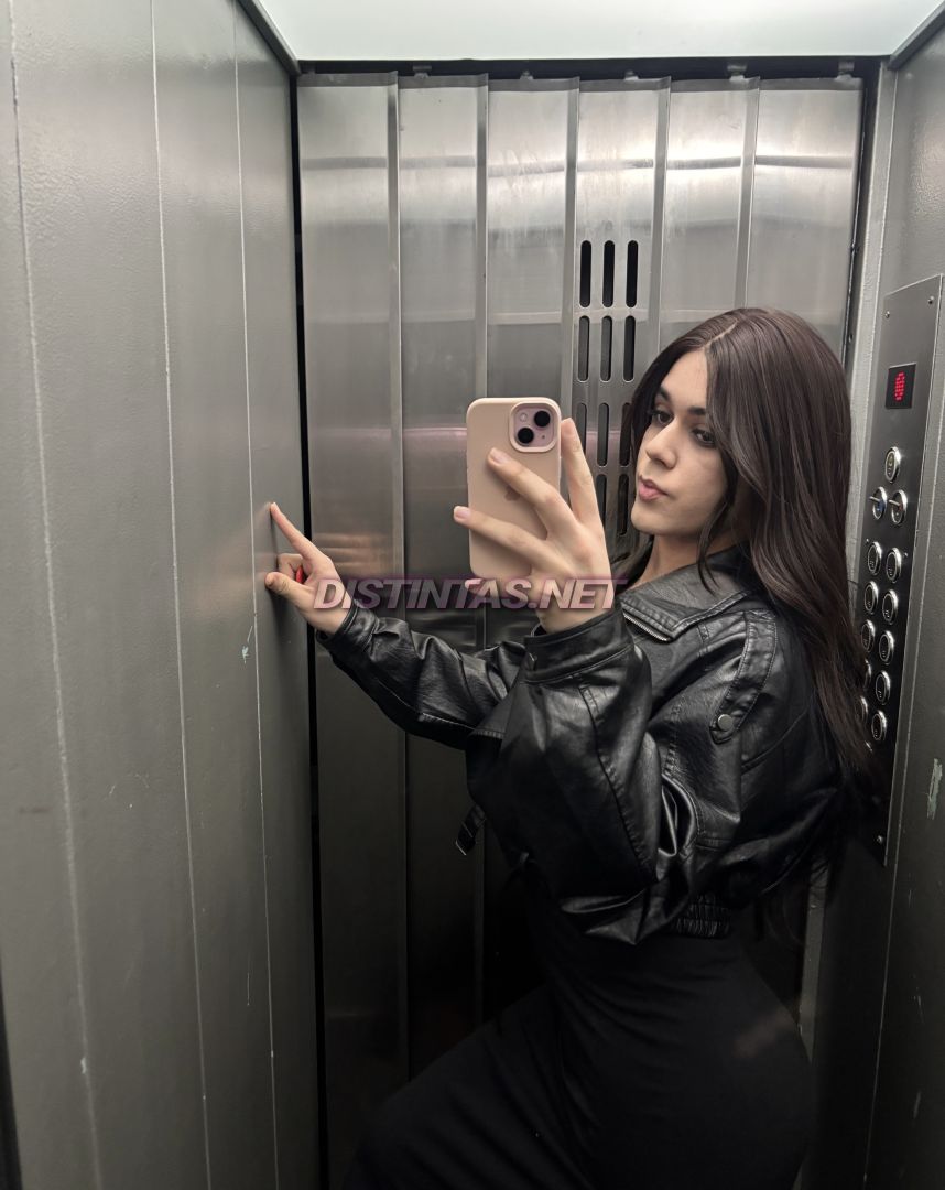 Alexa B