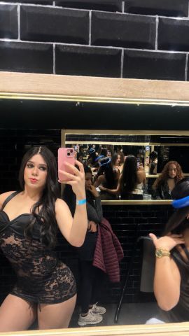 Alexa B