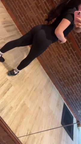 Alexa B