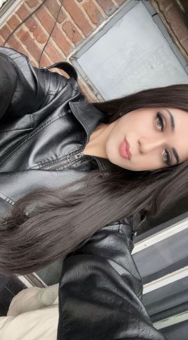 Alexa B