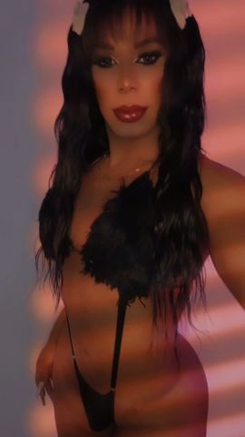 Morena sexi