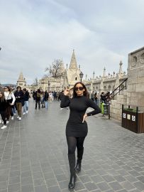Lola Souzza25