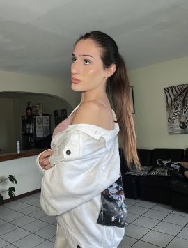 Skinny babe