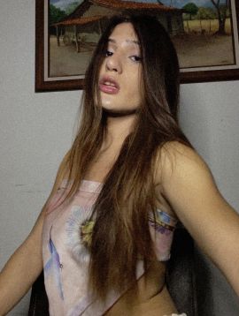 Skinny babe