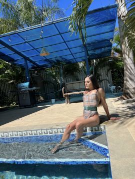 Skinny babe