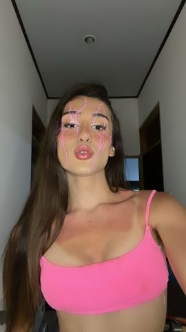 Skinny babe