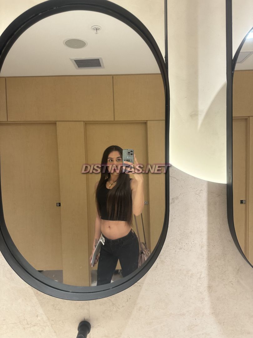 Skinny babe