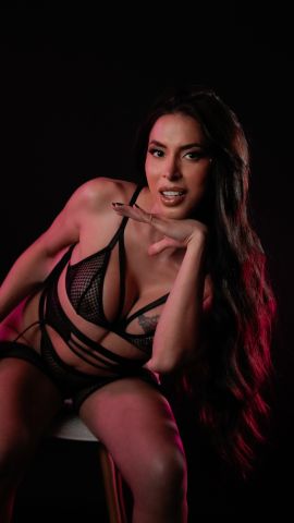 Angie Vitores