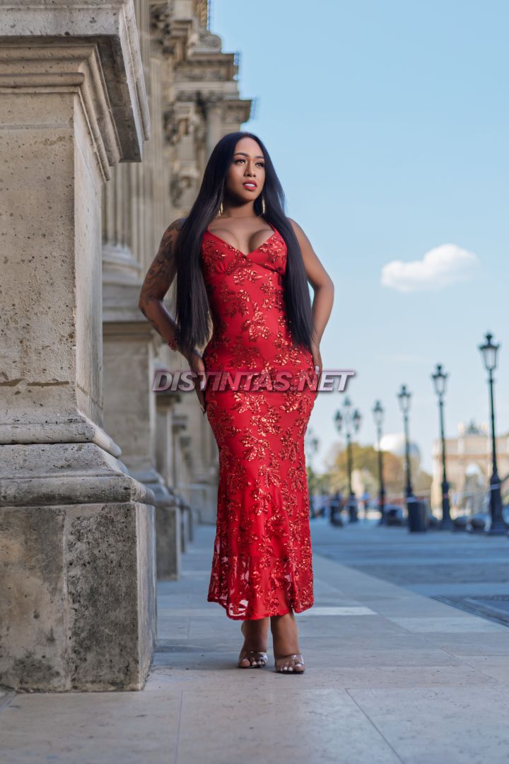 Jhennyfer D Castro 