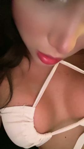 Ariadna Yepez 