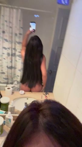 Ariadna Yepez 
