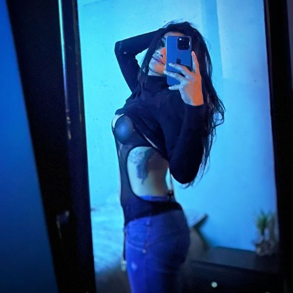Traviesa 😈 

Tengo contenido super caliente en mi canal de Telegram, un solo pago sin renovaciones 🔥 contenido exclusivo de Telegram ❤️
También tengo OnlyFans, el link en la descripción.

Que quien soy yo? 😏 descúbrelo 👽