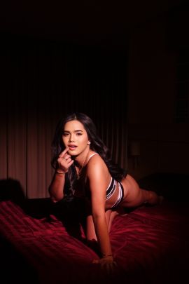 Cassey Top model