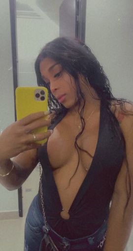 Nahomy Safeira