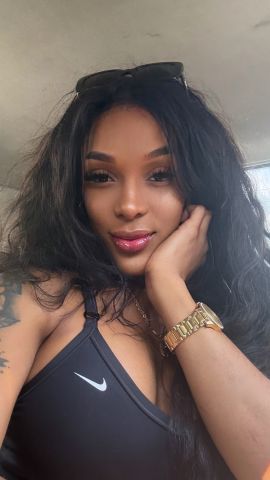 Nahomy Safeira
