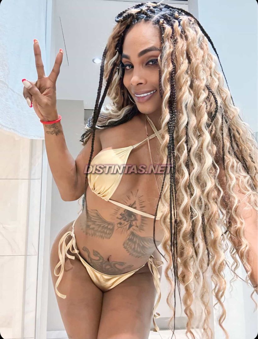 Adhara Foxxy