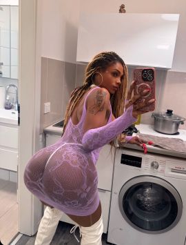 Adhara Foxxy