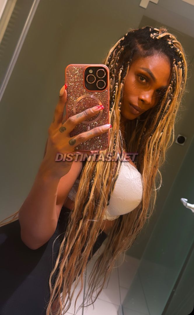 Adhara Foxxy
