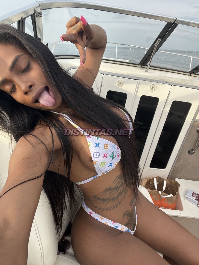 Adhara Foxxy