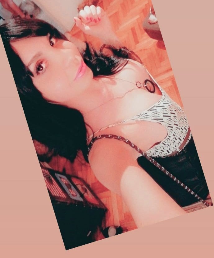 Rubi F