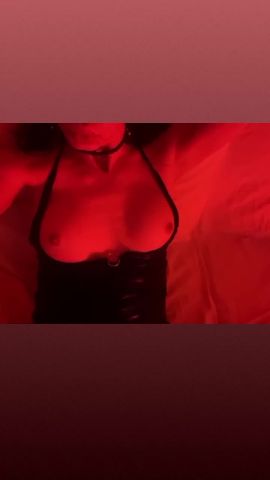 Rubi F
