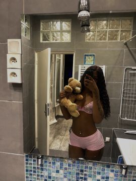Julia Brazilian
