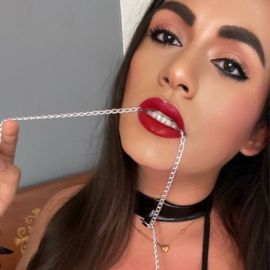 Laurita caliente