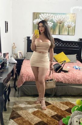 Laurita caliente