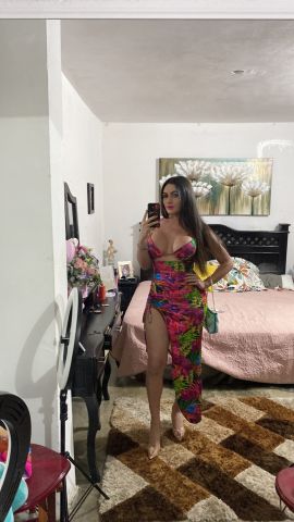 Laurita caliente