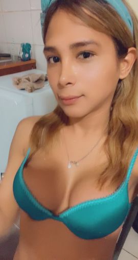 Angie Castro 