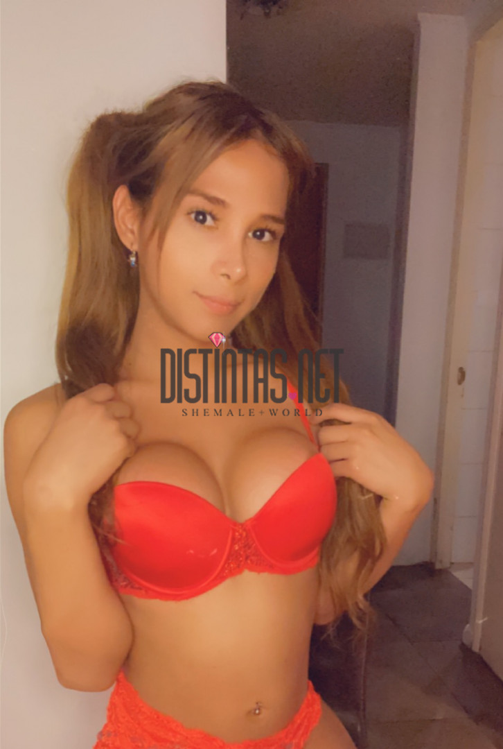 Angie Castro 