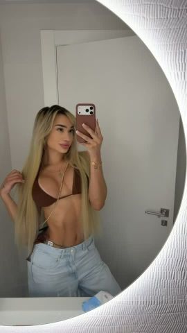 Victoria Vega Vip
