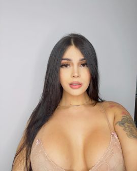 IZLAY GOMEZ