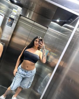 IZLAY GOMEZ