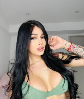 IZLAY GOMEZ